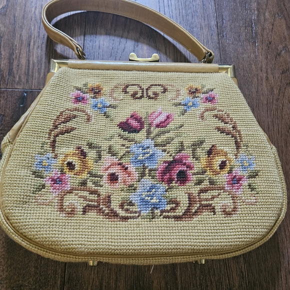 Hand Made Petit Point Needlepoint Floral Roses Tapestry Evening Bag Vintage Used - Picture 4 of 12